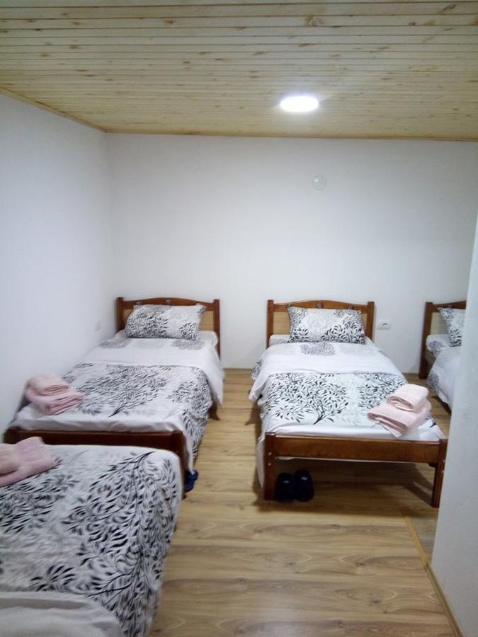 Bujtina Sherifaj 발보너 외부 사진